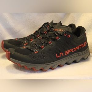 La Sportiva Helios III ~ black/poppy ~ Men’s 10.5